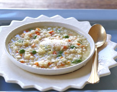 Giadzy Pastina Soup Lavender Collins, Italian Pastina, Pastina Soup, Noodle Bake, Italian Soup Recipes, Giada Recipes, Italian Comfort Food, Italian Soup, Giada De Laurentiis