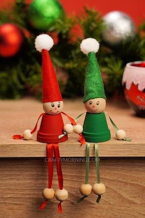 Diy Elves Christmas, Test Tube Crafts For Christmas, Christmas Elves Decorations Diy, Elves Diy Craft Ideas, Christmas Elf Diy Crafts, Christmas Craft With Felt, Christmas Crafts Elf, Easy Homemade Christmas Ornaments Diy, Diy Christmas Dolls