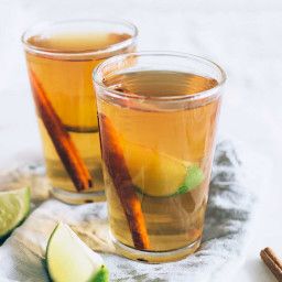 Green Tea Detox Drink, Herbalife Tea, Green Tea Drinks, Green Tea Detox, Green Tea Lemon, Cinnamon Benefits, Green Tea And Honey, Green Tea Recipes, Lemon Detox