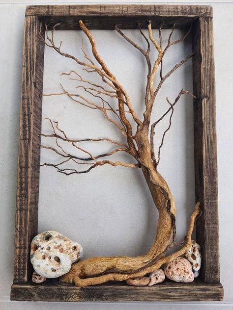 Dry Tree Branches Decoration, Takken Decor, Tree Branch Decor, Driftwood Diy, Twig Art, Driftwood Art Diy, Moss Decor, Branch Art, Driftwood Projects