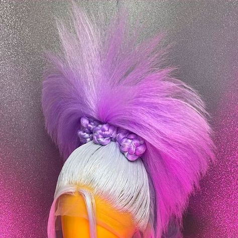 Misty G Quartz on Instagram: "Doubles stack ponytail with big Y2K flares 💜 #doublestack #y2k #y2khair #y2kwig #y2kaesthetic #y2kfashion #wigs #wig #wigmaker #wigstyling #wigstylist #wigology #mistygwigs #drag #dragqueen #dragqueenwigs #y2khair #y2kwigs" Spike Ponytail Y2k, Drag Wig Styles, Drag Ponytail Wig, Y2k Drag Makeup, Drag Hair Wigs, Y2k Hair, February 22, Y2k Aesthetic, Y2k Fashion