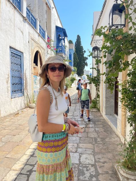 tunisia marocco santorini photo idea european summer outfit inspo sidi bou said greece summer Tunisia Photo Ideas, Tunisia Outfit Ideas, Tunisia Outfit, Marocco Outfits, Sidi Bou Said, Greece Summer, Id Photo, Corfu, European Summer