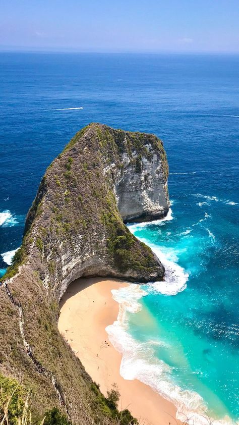 Nusa Penida Bali, Kelingking Beach, Country Pictures, Perjalanan Kota, Crystal Bay, Funny Baby Pictures, Island Pictures, Globe Travel, Bali Beaches