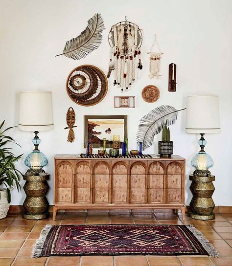 Bohemian Rhapsody - Phoenix Home & Garden Southwest Interior Design, Southwest Interior, Desert Glam, Bamboo Bed Frame, Small Apartment Decorating Living Room, Round Marble Table, Modern Cabins, Arizona Living, Grey Backsplash