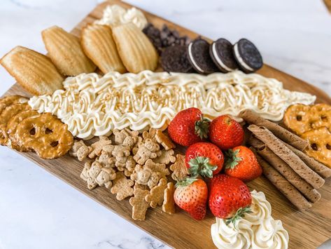 Small Cookie Charcuterie Board, Banana Bread Charcuterie Board, Fall Buttercream Board, Buttercream Dessert Board, Dessert Butter Board, Cupcake Charcuterie Board, Frosting Board, Buttercream Board, Pirouette Cookies