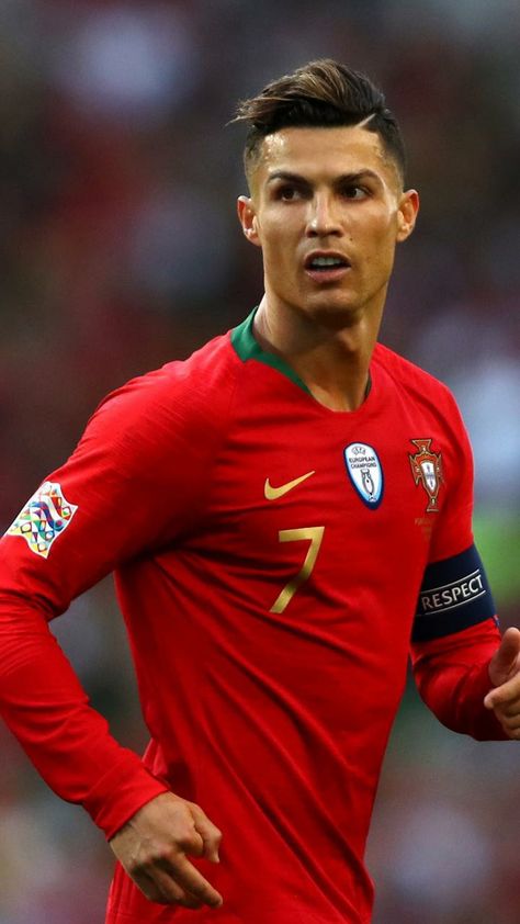 Cristiano Ronaldo Football Players Pictures, Cristiano Ronaldo Haircut, Ronaldo Hair, Cristiano Ronaldo Hairstyle, Cristiano R, Ronaldo Haircut, Cristiano Ronaldo Style, Cristiano Ronaldo Video, Cristiano Ronaldo Portugal