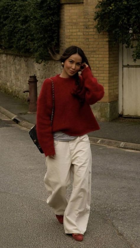 #red #mohair #fall #backtoschool #vibe #mood #outfit #whitejeans Red Sweater Outfit, Neue Outfits, Looks Street Style, Outfit Trends, Mode Inspo, 가을 패션, Autumn Outfit, Outfit Inspo Fall, Mode Inspiration