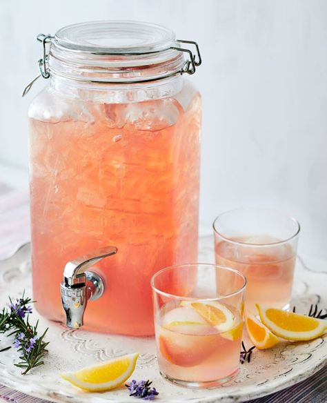 Celebrate the long weekend with this refreshing cocktail made for sharing at summer gatherings. Makes one large jug or lemonade fountain (pictured) Gin Lemonade, Gin And Lemonade, Gin Drink Recipes, Pitcher Drinks, Pitcher Cocktails, Cocktail Pitcher, Lemonade Cocktail, Easy Cocktail, Gin Drinks