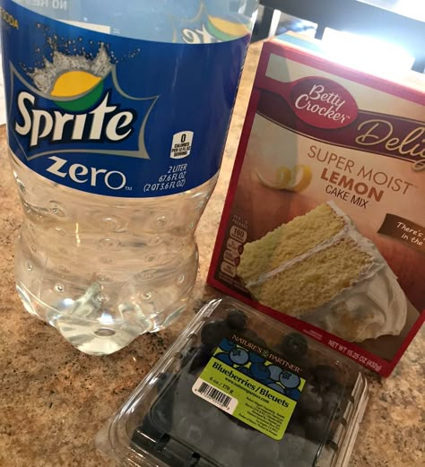 Ww Lemon Cake Zero Points, Sprite Cake, Healthy Lemon Blueberry, Weight Watchers Diet Plan, Weight Watchers Cake, Lemon Cake Mix Recipe, Cake Mix Donuts, Blueberry Cake Mix, Weight Watchers Muffins