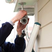 How To Choose The Right Home Security Maintenance Vendor | Vector Security Best Security Cameras, Cctv Camera Installation, Security Camera Installation, Home Security Tips, Diy Home Security, Best Home Security, Wireless Home Security Systems, Wireless Home Security, Smart Home Security