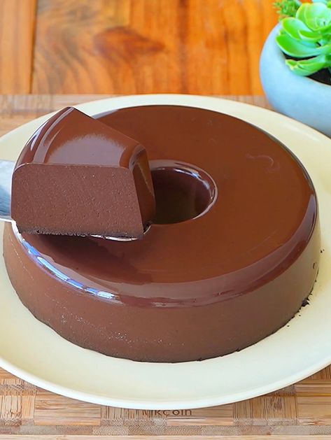 Postre de chocolate más cremoso del mundo, postre simple y fácil. | Super Sabroso | Super Sabroso · Original audio Mini Torte, Sweet Snacks Recipes, Delicious Snacks Recipes, Food Videos Desserts, Yummy Food Dessert, Sweet Snacks, Flan, Yummy Snacks, Sweet Recipes