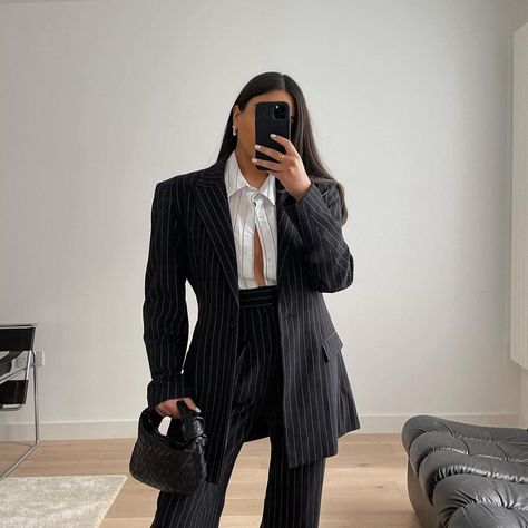 Sundarbay on Instagram: “Our pinstripe oversized blazer & pinstripe high waisted pants” White Striped Blazer Outfit, Striped Blazer Outfit, Charlotte Emily Sanders, Emily Sanders, Silver Trousers, Charlotte Emily, Zara Black Dress, Basic Black Dress, Black Dress Trousers