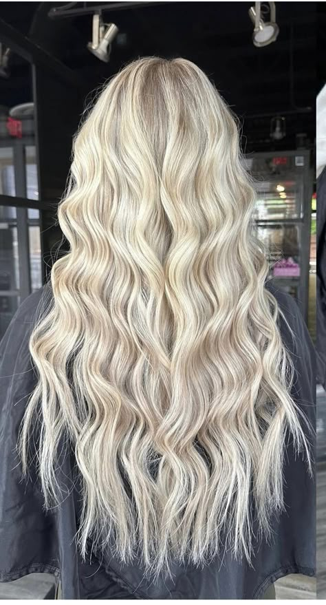 Prom Curled Hair Down, Hair Styles For Hoco Down, Elegant Curled Hair, Prom Hairstyles For Long Hair All Down Curls, Fancy Hair Down Styles, Hair Down Styles For Prom, Styled Curled Hair, Curly Wand Hairstyles, Long Blonde Curled Hair