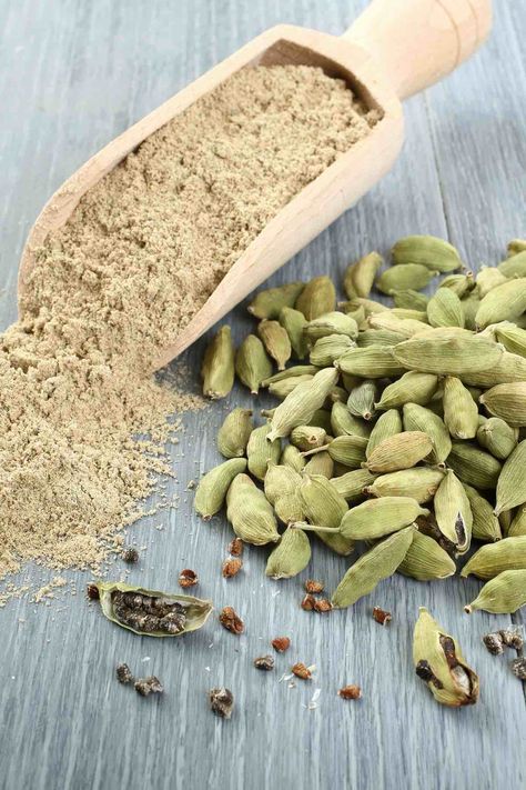 Best Cardamom Substitute Recipe Substitute For Cardamom, Cardamom Recipe, Chai Spice Mix, Baby Back Pork Ribs, Paleo Mom, Tea Latte Recipe, Dried Berries, Caribbean Cuisine, Eastern Cuisine