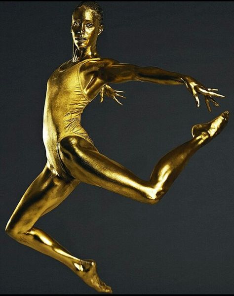 Solid Gold dancer    ~ Ʀεƥɪииεð╭•⊰✿ © Ʀσxʌиʌ Ƭʌиʌ ✿⊱•╮ Solid Gold Dancers, British Medals, The 39 Steps, 39 Steps, Tattoo Prices, Random Picture, Gold Bodies, Head Tattoos, Henna Patterns