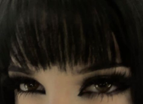 Racoon Eyes Makeup, Egirl Eye Makeup, Makeup Emo, Raccoon Eyes, Goth Egirl, Big Lashes, Alt Makeup, Swag Makeup, Image Swag