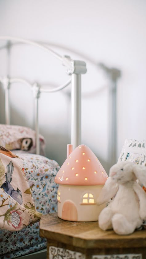 House Night, Seni Dan Kraf, Girl’s Room, Lampe Decoration, Cerámica Ideas, Belek, Night Light Kids, Big Girl Rooms, Kids Bedrooms