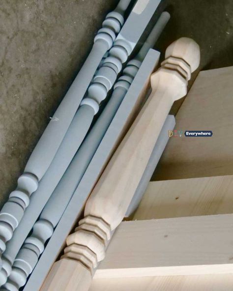 Lady picks up some old spindles from garage sale, tranforms them into a beauty for her backyard Spindle Upcycle, Spindles Repurposed, Staircase Spindles, Spindle Crafts, Deck Balusters, Deck Spindles, Sanding Block, Diy Yard, Decorative Planters