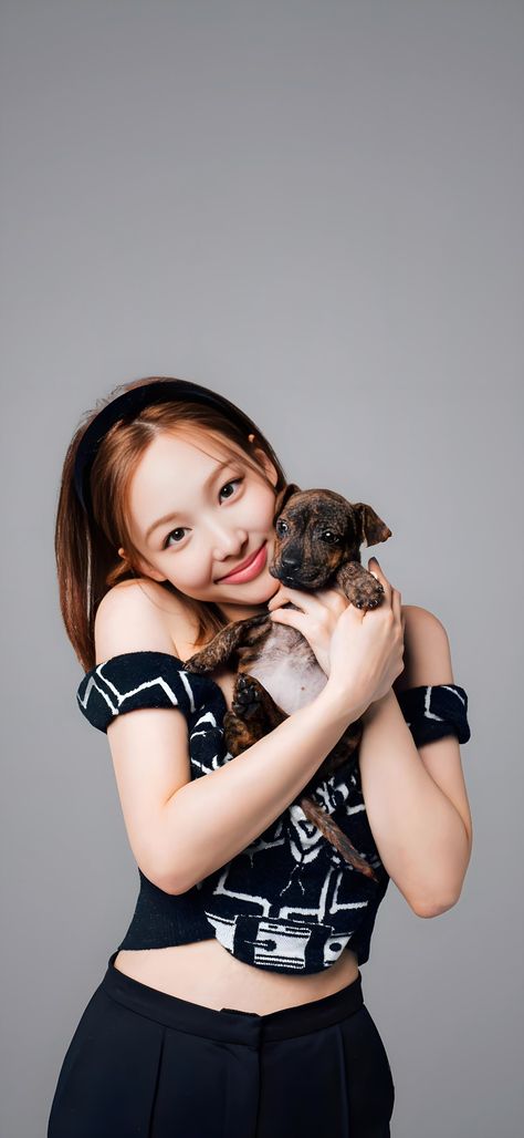 Nayeon Wallpaper #TWICE #NAYEONWALLPAPERS Liz White, Nayeon Wallpaper, Celebrity Singers, Dara Kpop, Nayeon Twice, Im Nayeon, Baby Bunnies, Kpop Fashion Outfits, Foto Jungkook