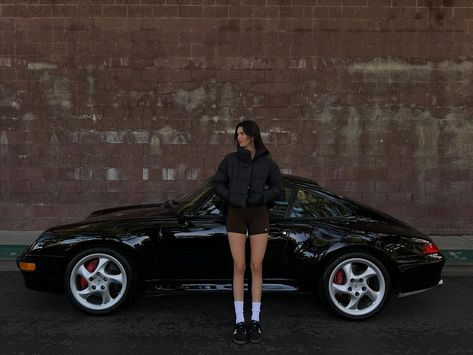 off to pilates @alo | Instagram Kendall Jenner Car, Porsche Girl, Kendall Jenner Aesthetic, Kendall Jenner Instagram, Kendall Jenner Outfits, Female Fitness Model, Jenner Style, Kendall And Kylie, Car Girl