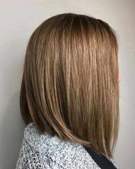 18 Hottest Graduated Bob Haircuts Right Now Long Graduated Bob, Graduated Haircut, Kinds Of Haircut, Graduated Bob Haircuts, Angled Bob Haircuts, Asymmetrical Bob Haircuts, Graduated Bob, Angled Bob Hairstyles, Shoulder Length Bob