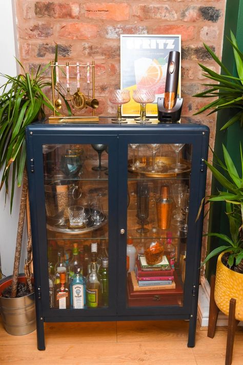 Curio Cabinet Bar, Bar Cart Cabinet, Bar Cabinet Decor, Cocktail Decor, Home Bar Cabinet, Home Cocktail Bar, Home Bar Design, Liverpool Home, Cocktail Cabinet