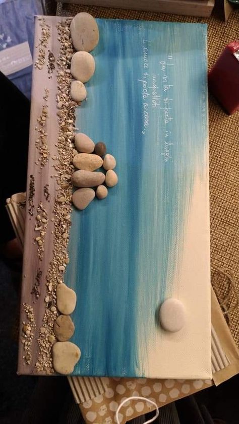 Rock Pictures Diy Pebble Art Friends, Seashell Art Diy, Ocean Art Painting, Stone Pictures Pebble Art, Beach Glass Crafts, Art Coquillage, Seashell Projects, Shell Crafts Diy, Glass Art Projects