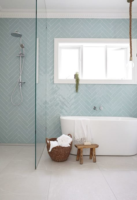 Drømme Bad, Luxury Tile, Shower Tile Designs, Upstairs Bathrooms, Laundry In Bathroom, Bath Tub, House Bathroom, Bathroom Remodel Master, Beautiful Bathrooms