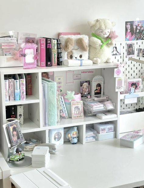 Kpop Table Set Up, Kpop Study Desk, Kpop Organization, Kpop Desk Setup, Kpop Desk, Room Maker, Kpop Room, Cozy Desk, Dream Desk