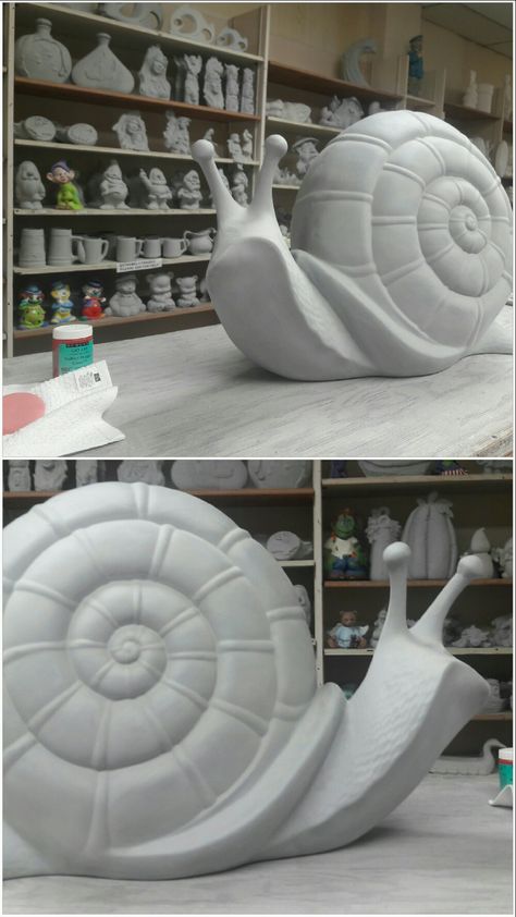 Snail Foam Sculpture, Styrofoam Art, Snail Art, Pottery Animals, Cement Art, Sculptures Céramiques, Tanah Liat, Pottery Handbuilding, Pottery Inspiration