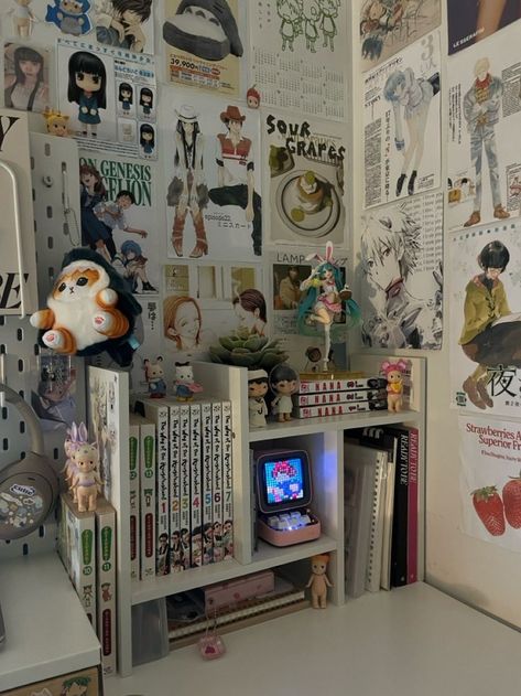 Study Desk Decor, Otaku Room, Dorm Room Ideas, Room Redesign, Pinterest Room Decor, Study Room Decor, Anime Room, Room Desk, Cute Room Ideas