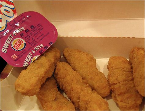 I miss Burger King's chicken tenders. A few years ago they were replaced with disgusting chicken fries. Then when I got chicken nuggets at a BK the other day, they gave my McNuggets. Seriously, Burger King's chicken nuggets are exactly the same as McNuggets. They need to bring back the good chicken tenders. Bk Chicken Fries, Burger King Chicken Nuggets, Fast Food Items, Oil Cake, Fast Food Chains, White Meat, Chicken Nuggets, Onion Rings, Chicken Tenders