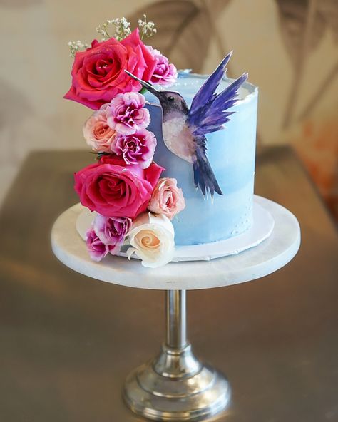 Hummingbird Theme Party, Hummingbird Cake Design, Nature Cakes, Cake Children, Birthday Cake For Women Simple, Nature Cake, Flower Cake Design, Bird Cake, Hummingbird Cake