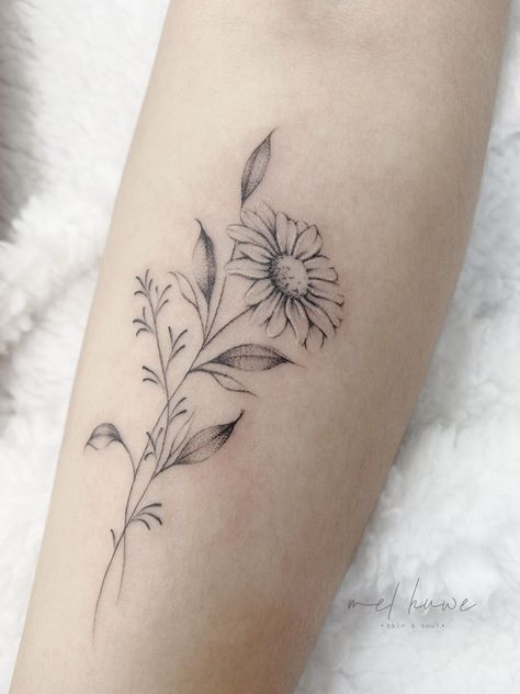 Wildflower Leg Tattoo, Daisy Tattoos, Ankle Tattoo Ideas, Feminine Shoulder Tattoos, Small Lotus Tattoo, Daisy Tattoo Designs, Daisy Flower Tattoos, Flowers Tattoos, Underboob Tattoo Designs