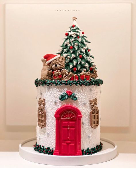 Christmas Cake Design, Zoe Cake, Cakedesign Birthday, Easy Christmas Cake Recipe, Winter Torte, Fab Mood, Christmas Cakes Easy, Christmas Themed Cake, Christmas Cake Designs