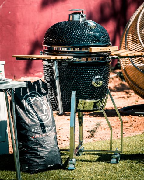 It will be perfect BBQ weather again this weekend. Time to fire up the Kamado! 🌞 Did you know that we also sell charcoal? We only sell charcoal of the brand BBQ Flavour, the Marabu from BBQ flavour is as far as we are concerned the perfect match with our Kamados. Marabu charcoal has a long burn time, even at high temperatures, and develops very little smoke due to its full carbonisation. This makes the charcoal ideal for an afternoon or an evening of grilling on your Kamado. Kamado Bbq, Bbq Summer, Kamado Grill, Bbq Grill, Japanese Traditional, Perfect Match, This Weekend, Did You Know, Grilling