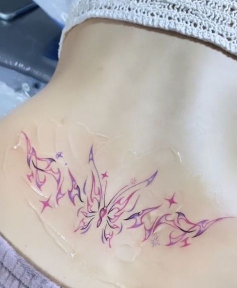 Purple Tattoos, Tato Minimal, Waist Tattoos, Pink Tattoo, Cute Tiny Tattoos, Cute Tattoos For Women, Discreet Tattoos, Girly Tattoos, Subtle Tattoos