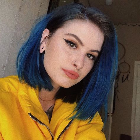 Short Blue Hair, Navy Blue Hair, Yellow Hair, Halloween Hair, Dye My Hair, Hair Inspo Color, Short Bob Hairstyles, Aesthetic Hair, Hairstyles Haircuts