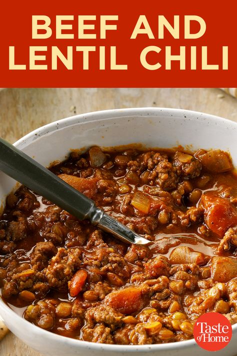 Beef Lentil Soup, Beef And Lentil, Beef Chili Crockpot, Lentil Chili Recipe, Curry Chili, Soup Curry, Chili Food, Delicious Chili Recipe, Lewiston Idaho