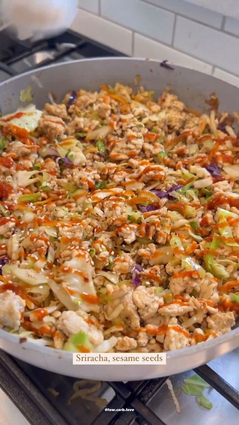 Loaded Chicken, Sugar Free Honey, Low Carb Love, Bowl Meals, Egg Roll In A Bowl, Chicken Bake, Coleslaw Mix, Asian Foods, Bariatric Recipes