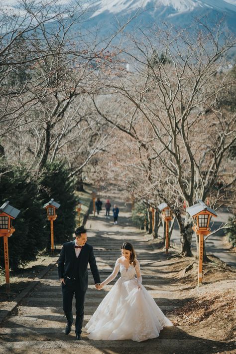 View photos in Japan Tokyo and Mt Fuji Pre-wedding Photoshoot . Outdoor Preweddingby Ghita, wedding photographer in Tokyo. Weddings In Japan, Japan Elopement, Japan Prewedding, International Elopement, Trip Goals, Chureito Pagoda, Chin Reduction, Tokyo Wedding, Double Chin Reduction