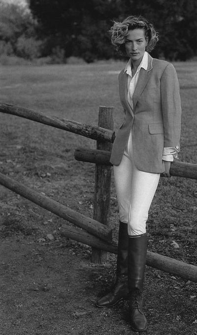 Tatiana Patitz, Equestrian Photoshoot, Equestrian Style Outfit, Countryside Fashion, Tatjana Patitz, Preppy Wedding, Style Anglais, Equestrian Chic, Horse Fashion