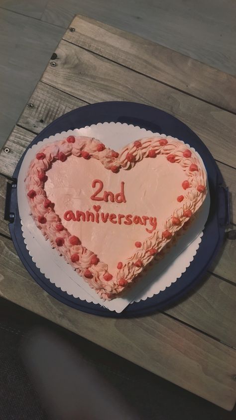 1 Layer Heart Cake, Happy 2nd Anniversary Cake, Anniversary Cake Snapchat Story, 2nd Anniversary Cake, Bday Gifts For Mom, Birthday Cake For Boyfriend, Cake For Boyfriend, Cute Business Cards, Shaped Cake