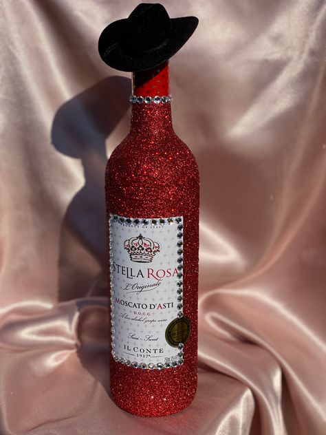 Please follow and support us ❤️😊 @DoseOfSparkle On instagram! Buzzball Drink Decoration, Champagne Decorations Bottle, Glitter Bottles, Decorated Bottles Ideas, Decorated Bottles, Decorated Wine Bottles, Wine Glass Gifts Ideas, Glitter Champagne Bottles, Alcohol Bottle Decorations