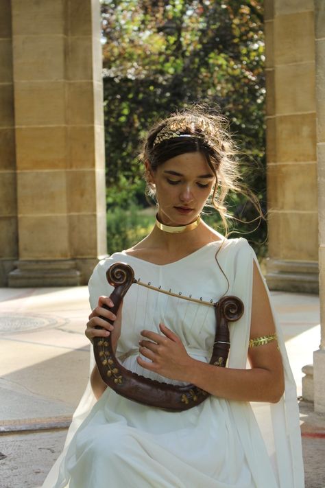 Greek Goddess Photoshoot, Egypt Dress, Goddess Photoshoot, Greek Dress, Greek Goddess Dress, Art Photography Portrait, Angel Images, Goddess Dress, Greek Goddess