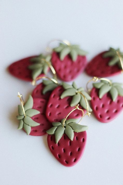 Strawberries Polymer Clay Earrings - Etsy Strawberry Earrings Clay, Earrings From Clay, Strawberry Polymer Clay Earrings, Fruit Clay Earrings, Diy Earrings Fimo, Fun Clay Earrings, Diy Earrings Clay, Polymer Earrings Ideas, How To Make Clay Earrings