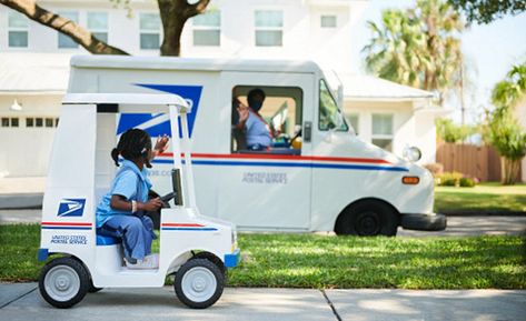 Amazon Delivery Driver, Amazon Delivery, Mail Truck, Instagram Username Ideas, Delivery Truck, Radio Flyer, Delivery Driver, Cardboard House, Mail Delivery