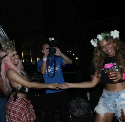 Beyonce Feeling Myself, Beyonce Nicki Minaj, Harajuku Barbie, Coachella 2015, Nicki Minaj Barbie, Nicki Minaj Pictures, Beyonce Style, Beyonc�é Giselle Knowles-carter, Beyonce And Jay Z