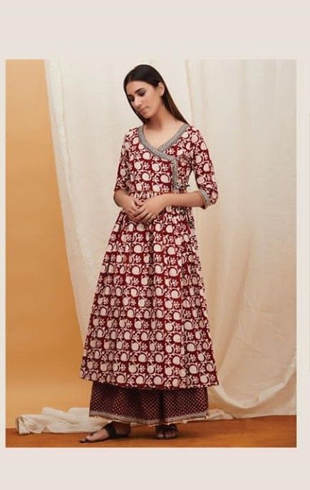 Angharka Style Kurti, Angharka Style, Angrakha Kurti, Salwar Design, Gown Kurti, Kurti Styles, Daily Dresses, Style Kurti, Salwar Designs