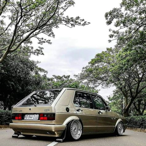 Golf Mk1 Stance, Citi Golf, Vw Polo Modified, Mk1 Rabbit, Vw Golf R Mk7, Jetta Mk1, City Golf, Mk1 Golf, Volkswagen Golf Mk1